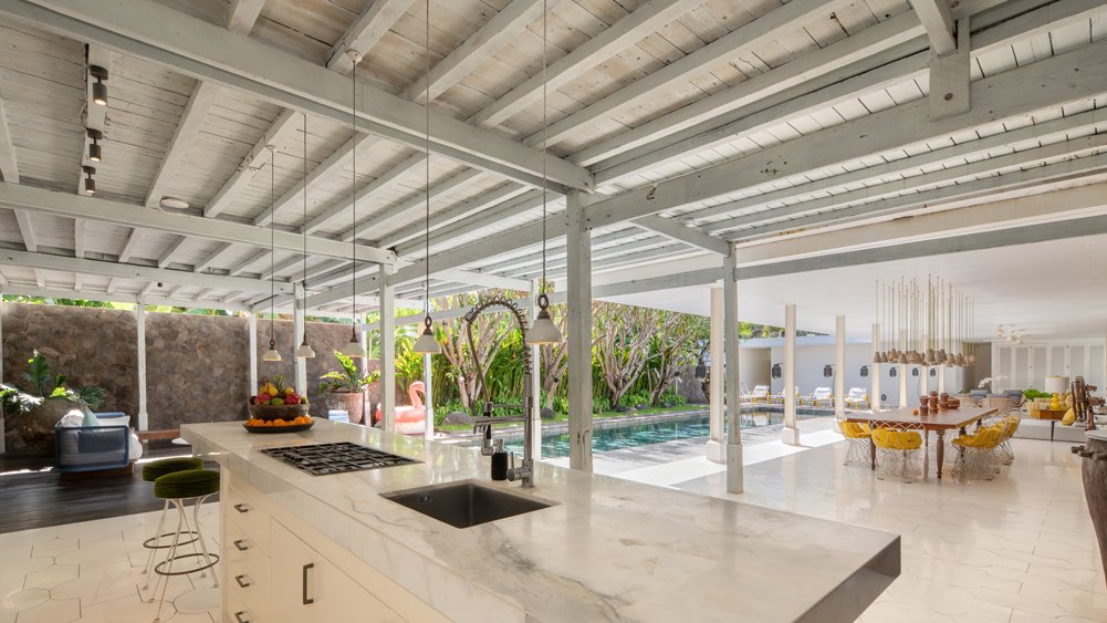 Elite Havens - Villa 1880 - Bali 5-Bedroom Fully Staffed Contemporary-Colonial Villa - Indonesia - Outdoor kitchen